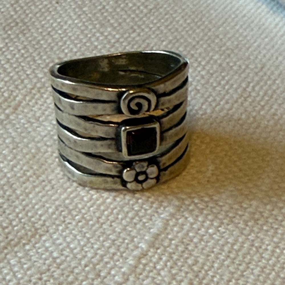 Silpada Vintage Sterling Silver Cigar Style Ring with Garnet Stone